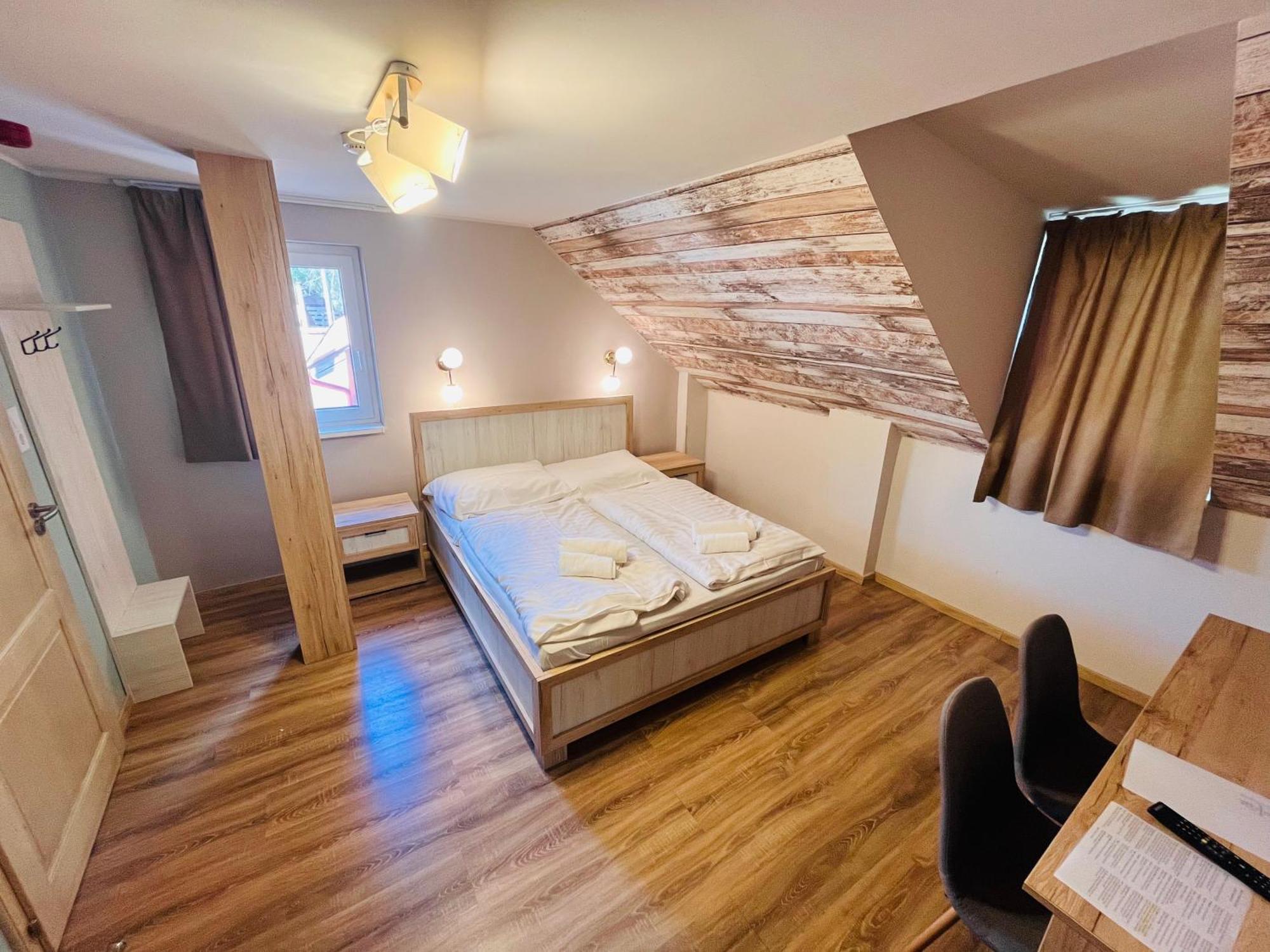 Mátyus Udvarház Eger Esterno foto